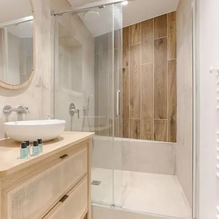 Mykeypers - Chic&cozy Flat 4p - République Appartement Paris