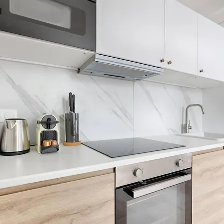 Appartement Mykeypers - Chic&cozy Flat 4p - République