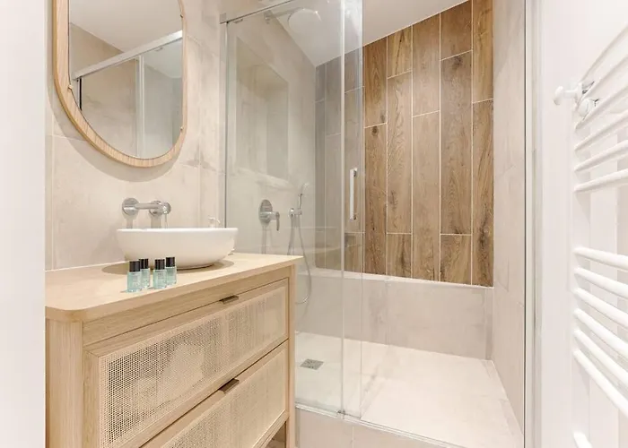 Mykeypers - Chic & Cozy Flat 4p - Republique Paris